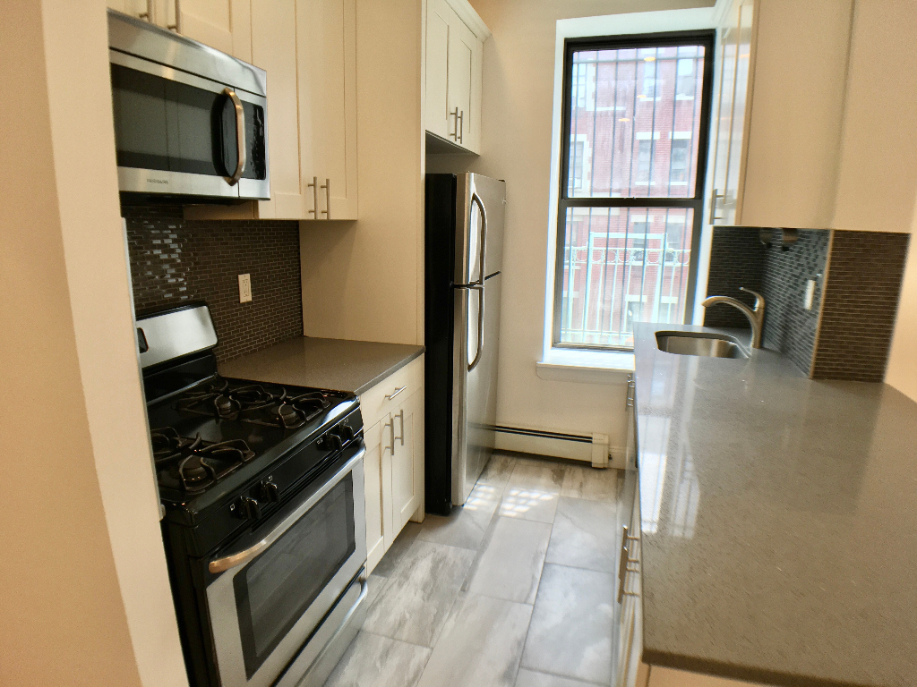 317 West 121st Street - Photo 4