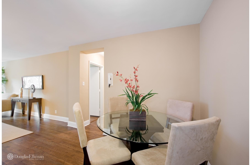 140 Seventh Avenue - Photo 2