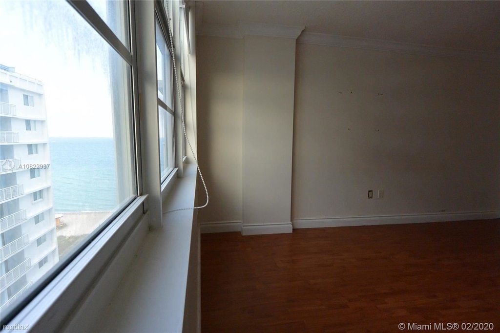 6917 Collins Ave - Photo 9