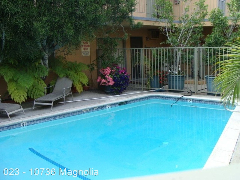 10736 Magnolia Blvd. - Photo 5