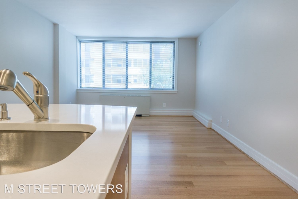 1112 M Street, Nw - Photo 1