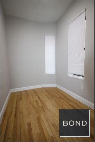 620 East 11th Street - Photo 3