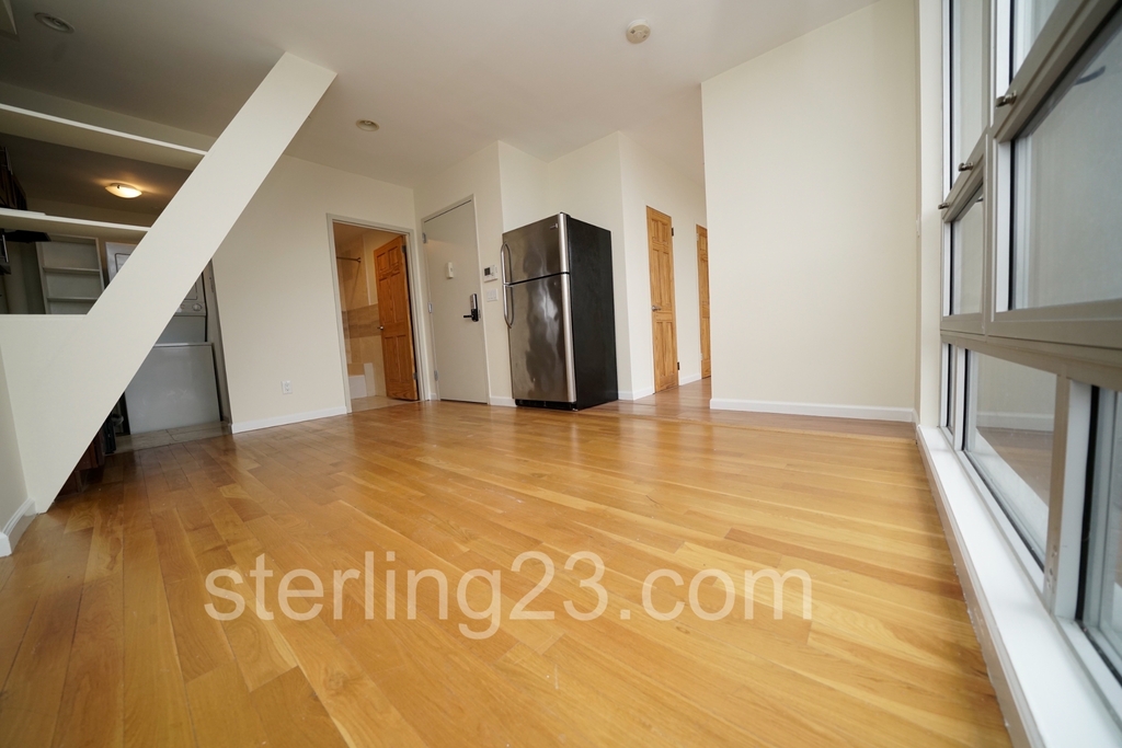 25-15 Crescent Street - Photo 7