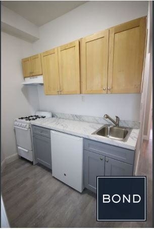 620 East 11th Street - Photo 6