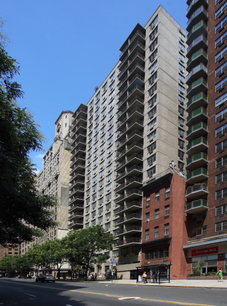 115 East 34th Street - Photo 0