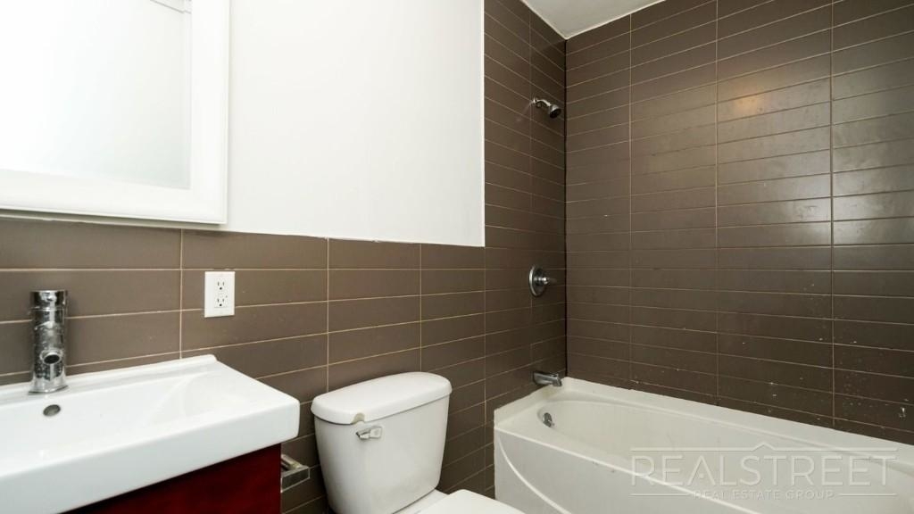 680 Prospect Place - Photo 2