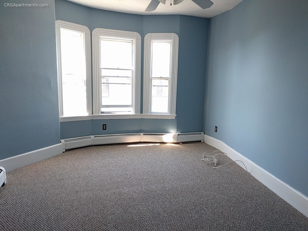 286 Highland Ave. - Photo 2