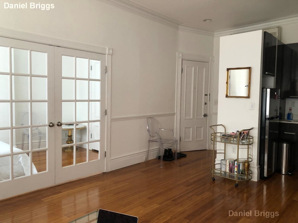 254 Newbury St. - Photo 0