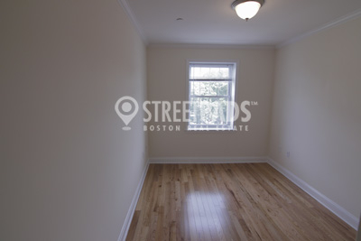 Langdon Streeet - Photo 8