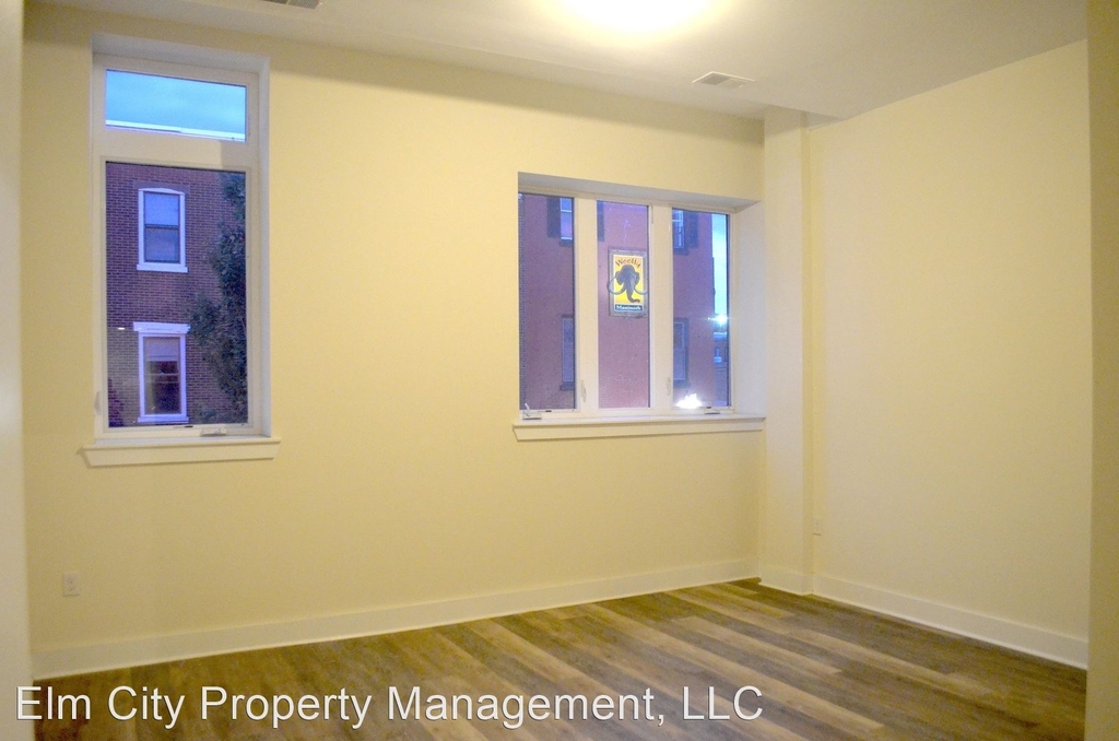 425 South St - Photo 2