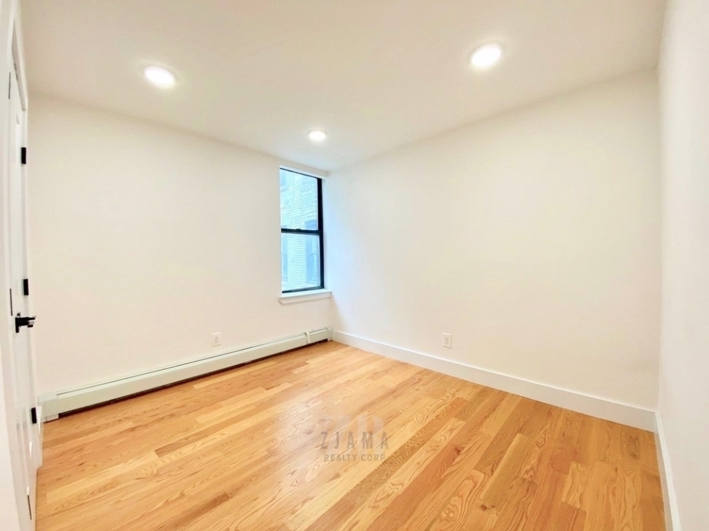 90 East 18th Street - Photo 9