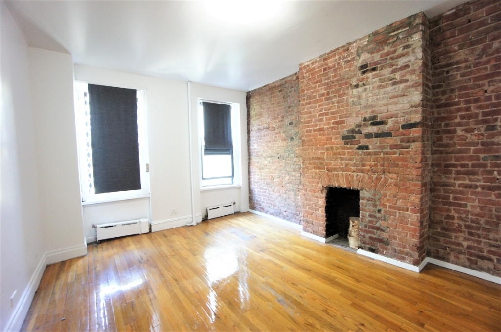 417 West 48th Street - Photo 3