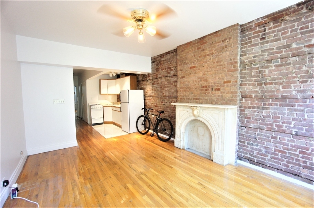 417 West 48th Street - Photo 0