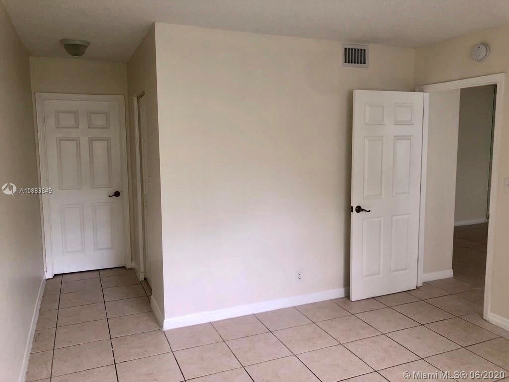 11213 Royal Palm Blvd - Photo 3