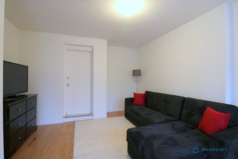 10 Avenue - Photo 1