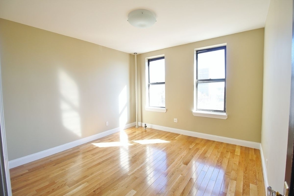 940 St Nicholas Avenue - Photo 3