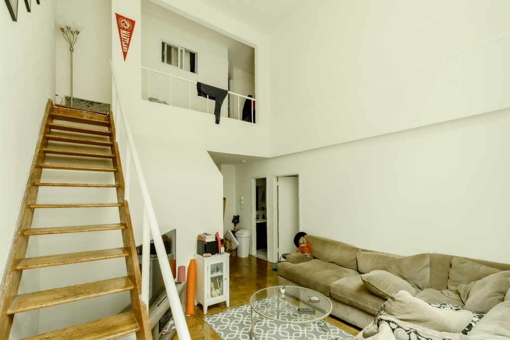 220 East 24th Street - Photo 1