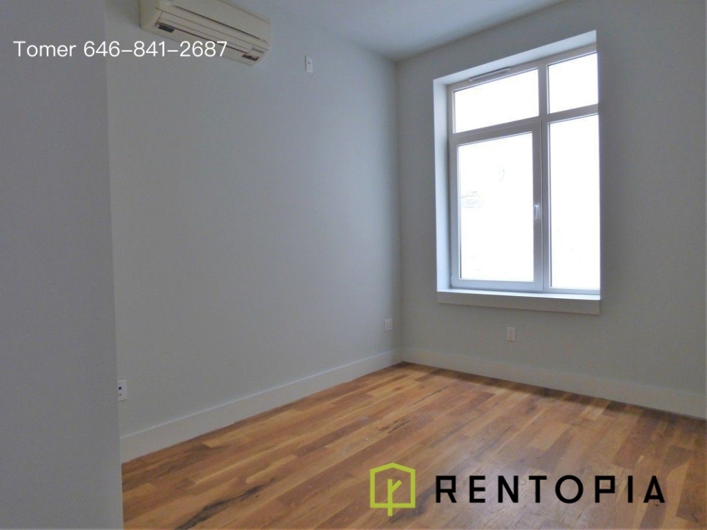 1038 Greene Avenue - Photo 4