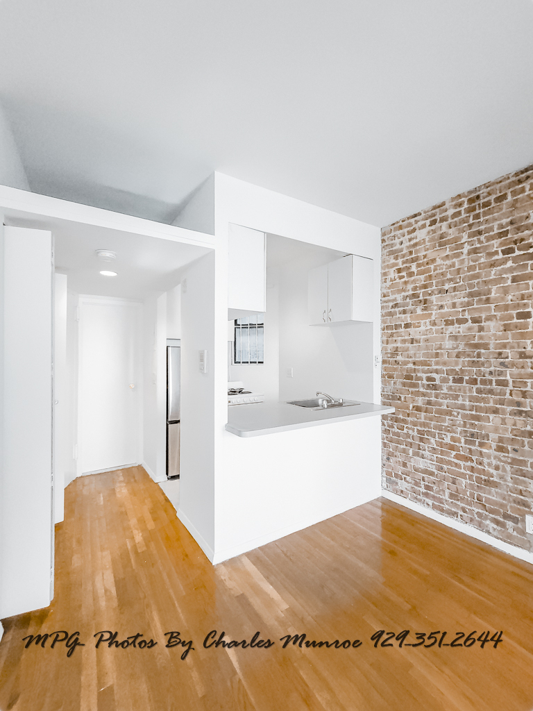 214 East 90th Street - Photo 2