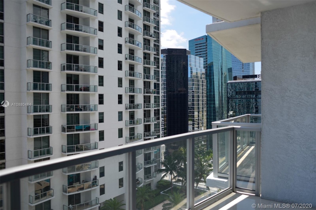 1050 Brickell Ave - Photo 16