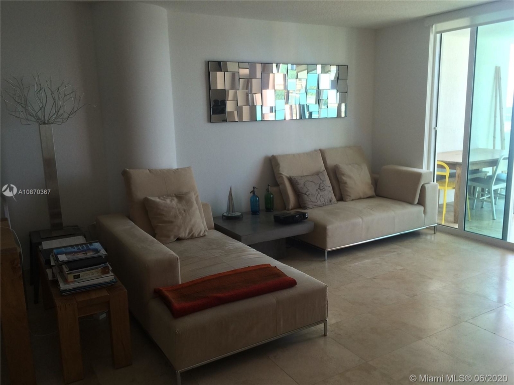 2101 Brickell Ave - Photo 2