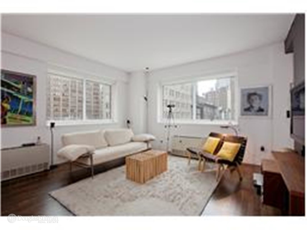 200 West 24th St - Photo 0