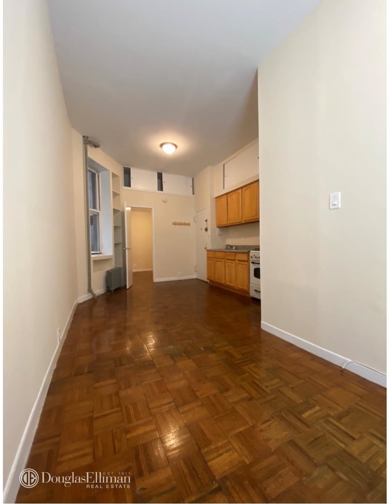 440 East 75th Street - Photo 5