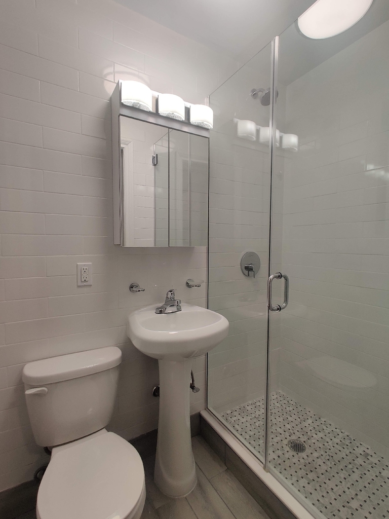 Central Park West/66 - Photo 5