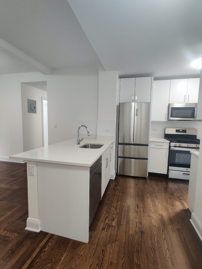 Central Park West/66 - Photo 0