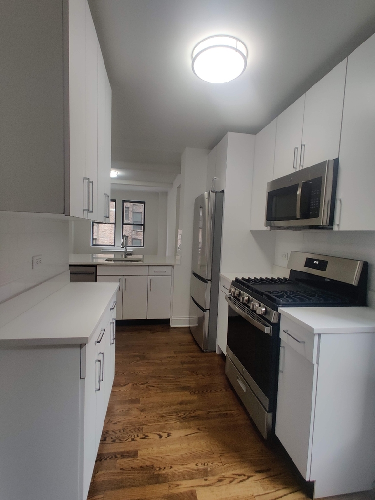Central Park West/66 - Photo 2