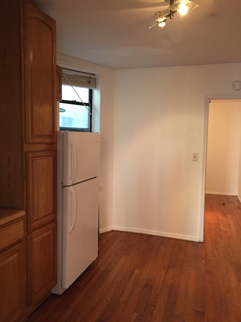 120 West 3rd Street - Photo 6