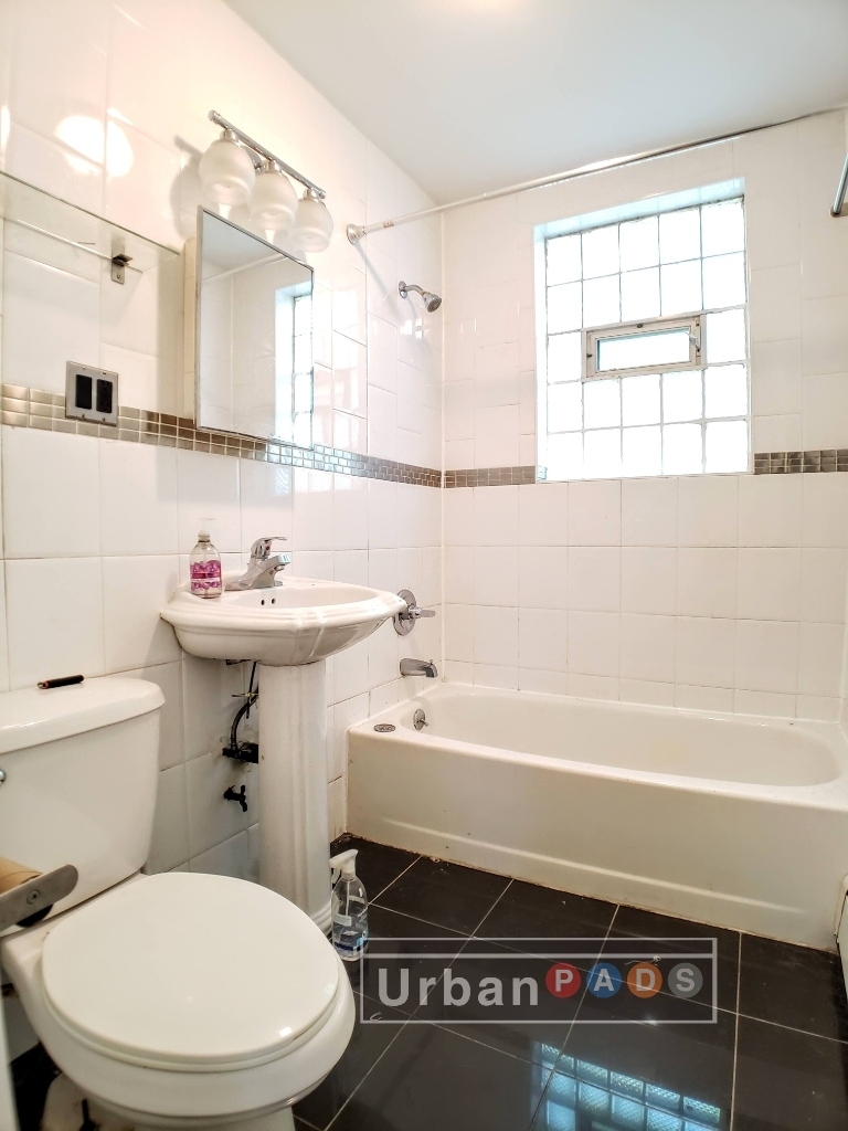 521 Lafayette Avenue - Photo 7