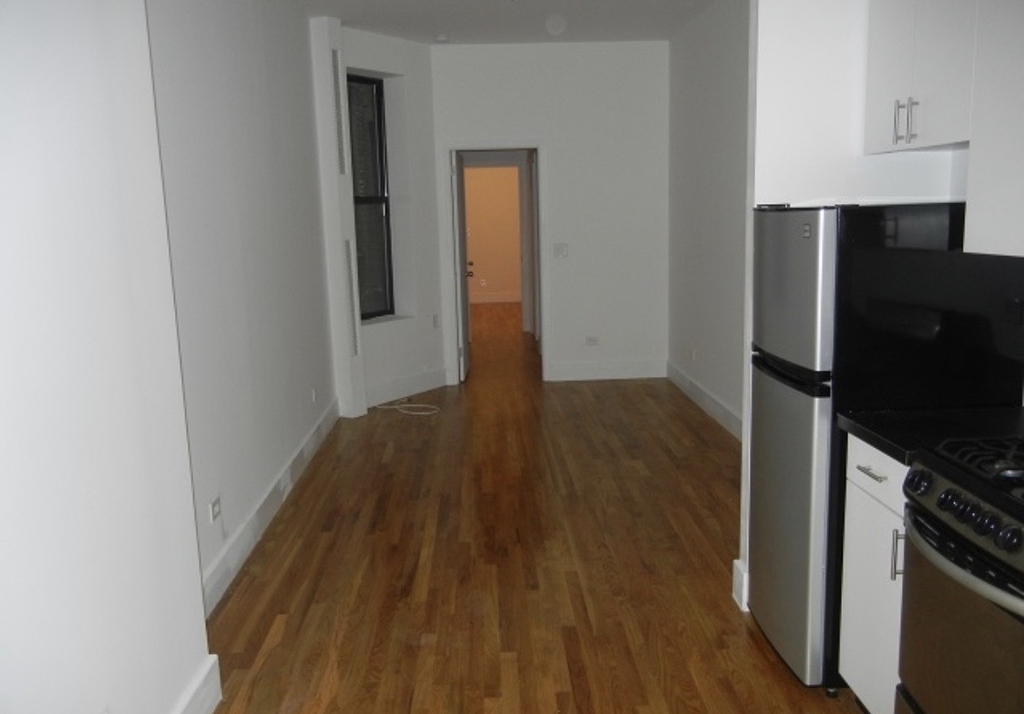 214 East 89 - Photo 1