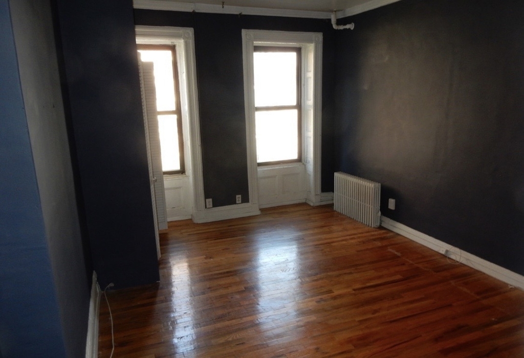 214 East 89 - Photo 4