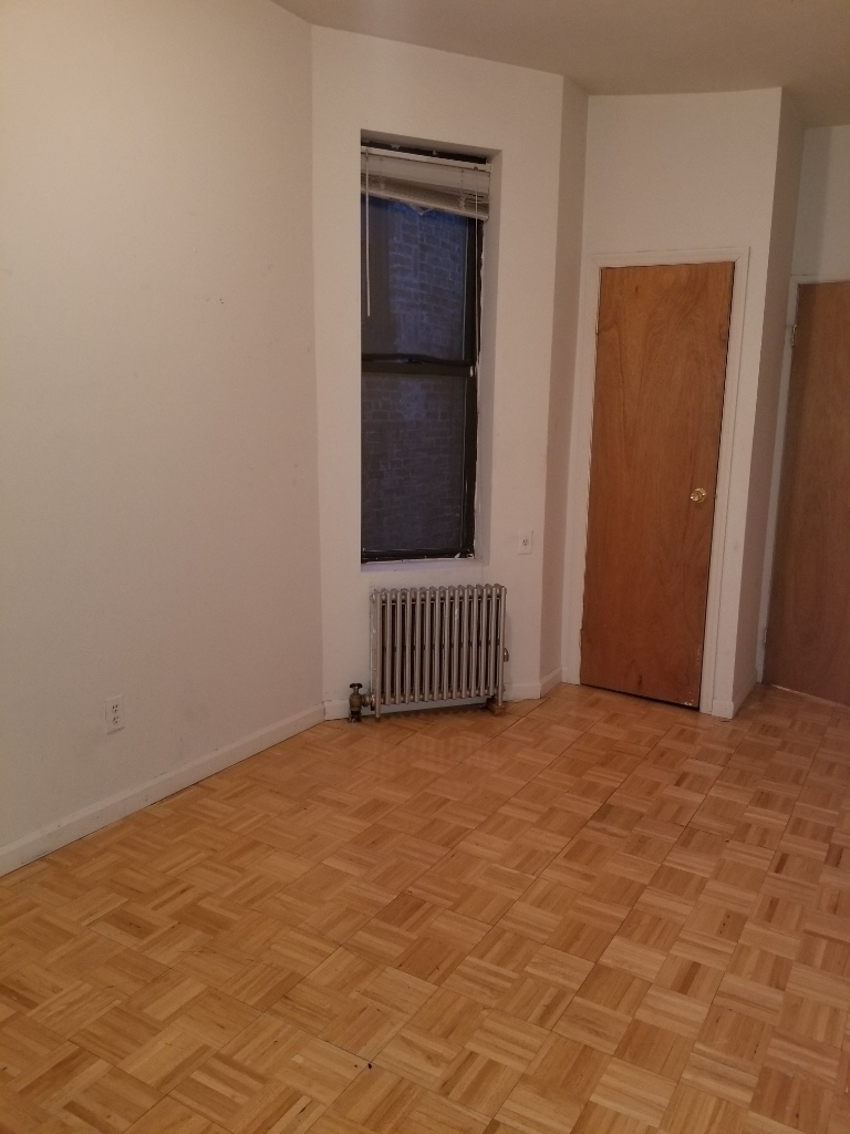 516 East 83rd Street - Photo 7