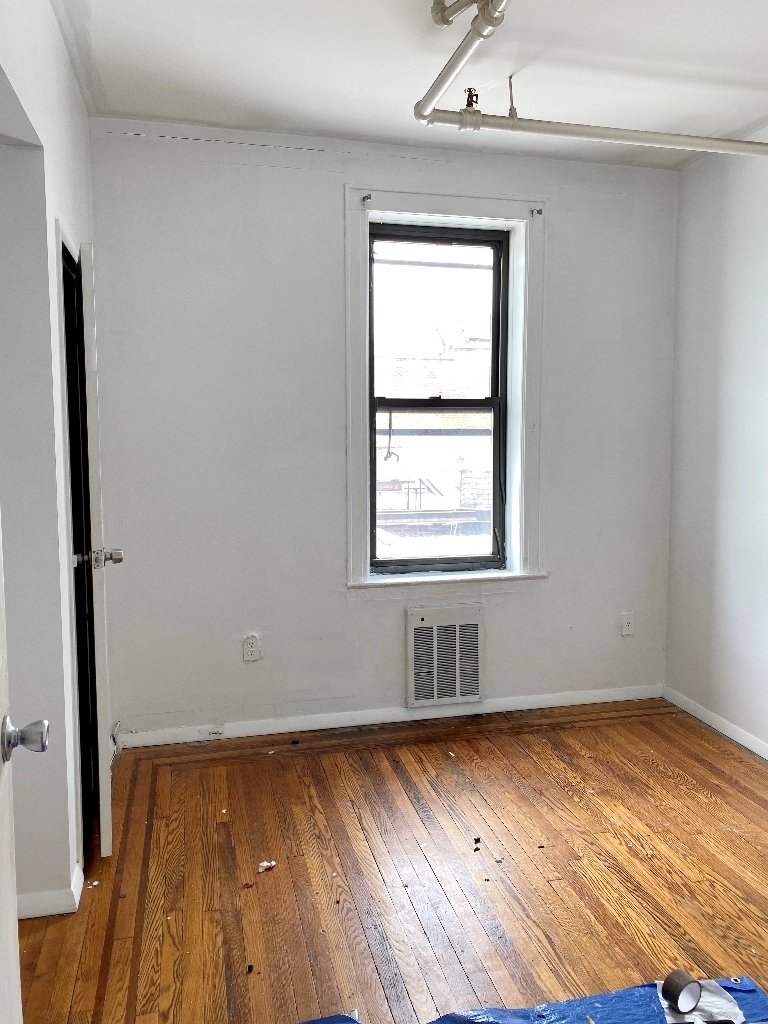 30-59 Steinway Street - Photo 3