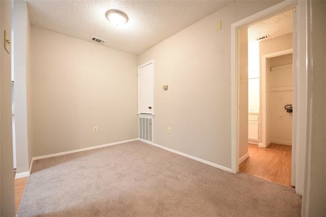 9696 Walnut Street - Photo 3