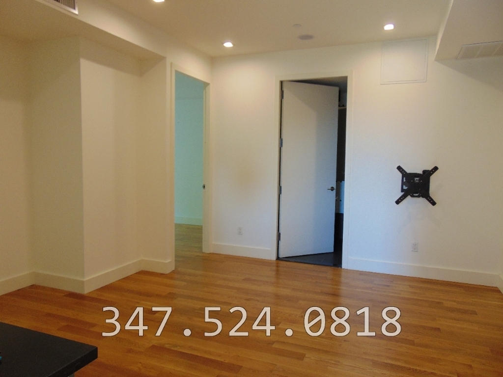 843 Grand Street - Photo 2