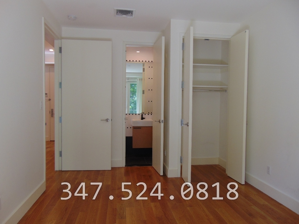 843 Grand Street - Photo 8