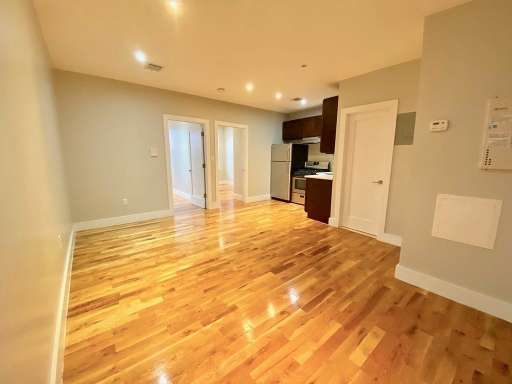 1069 Bergen Street - Photo 1