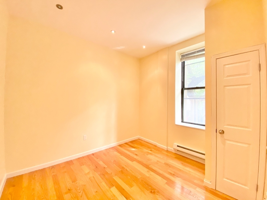 961 Columbus Avenue - Photo 4