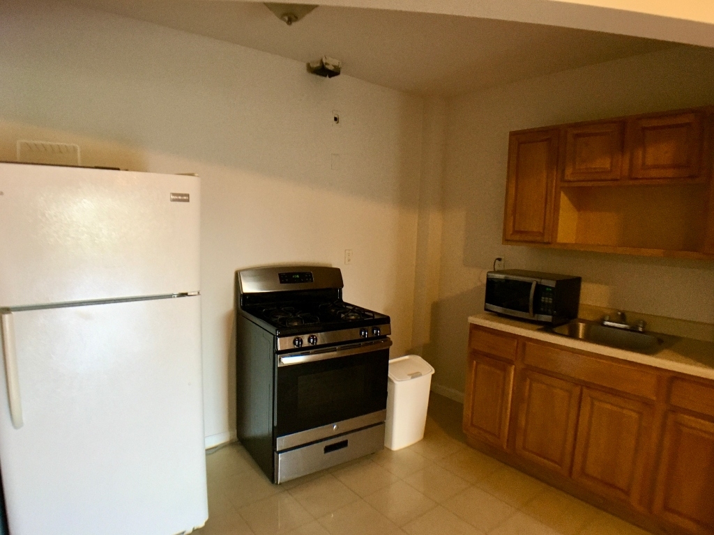 202 East 110th Street - Photo 7