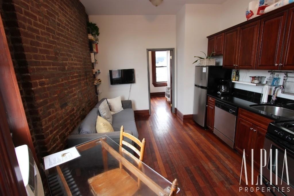 117 Mulberry St. - Photo 2