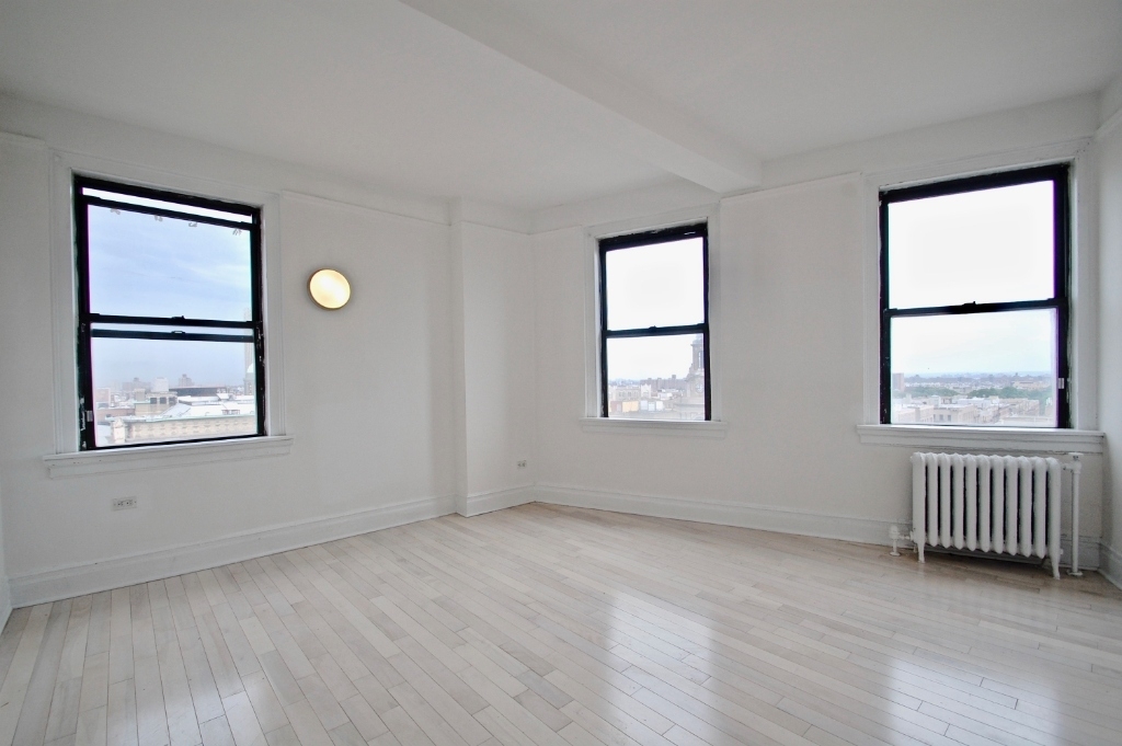 636 West 174th Street - Photo 4