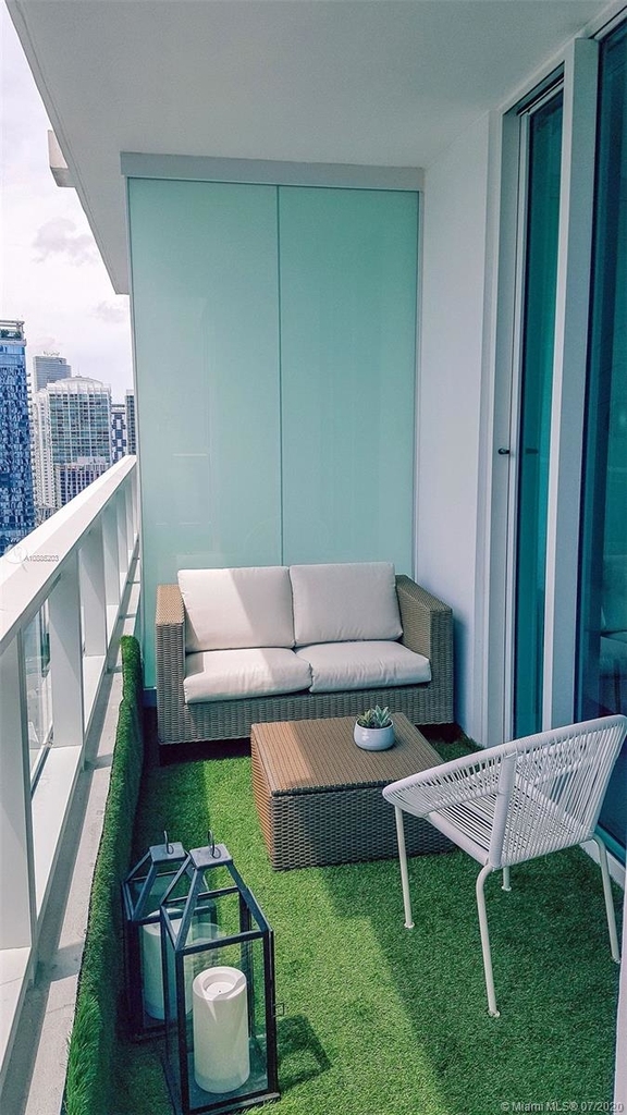 1080 Brickell Ave - Photo 6