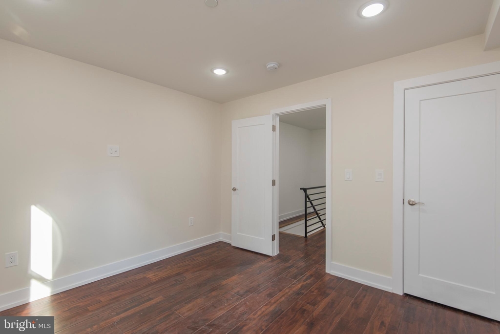 1220 N Taney Street - Photo 8