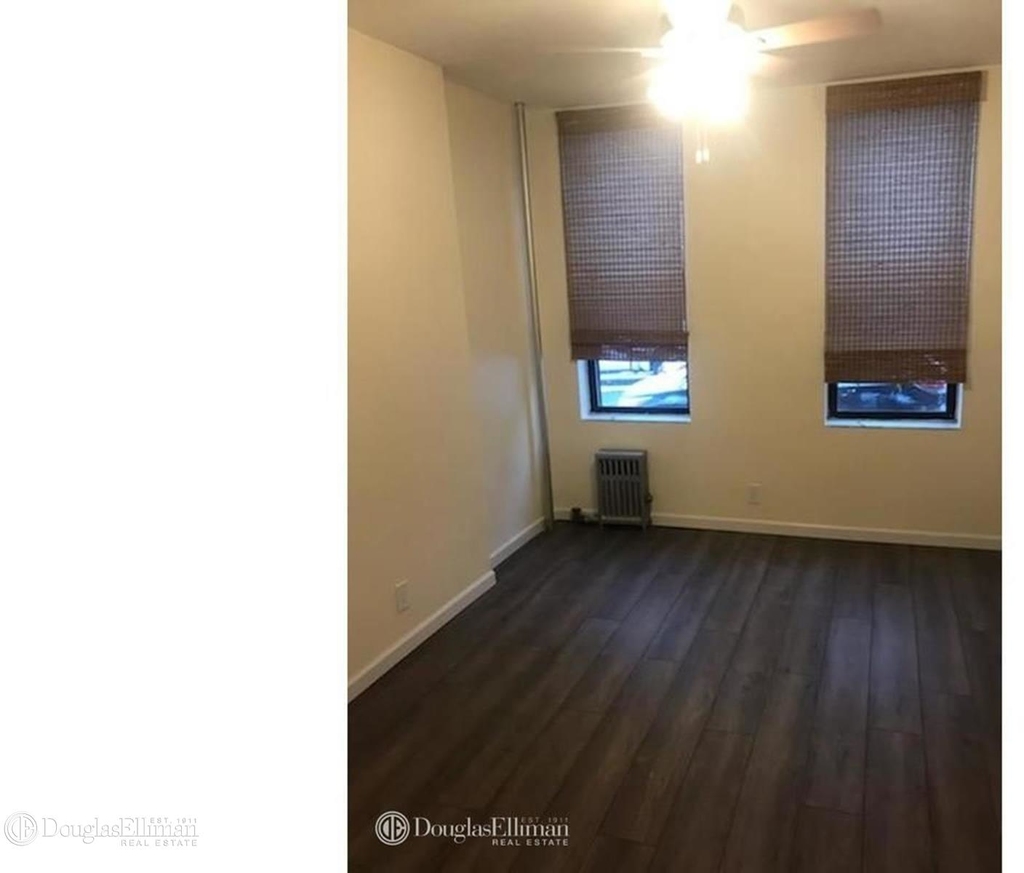 213 Kent St - Photo 2