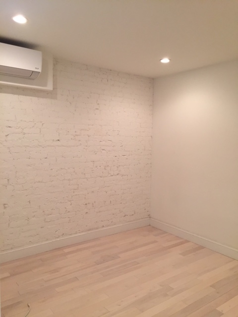 534 East 6th Street - Photo 5