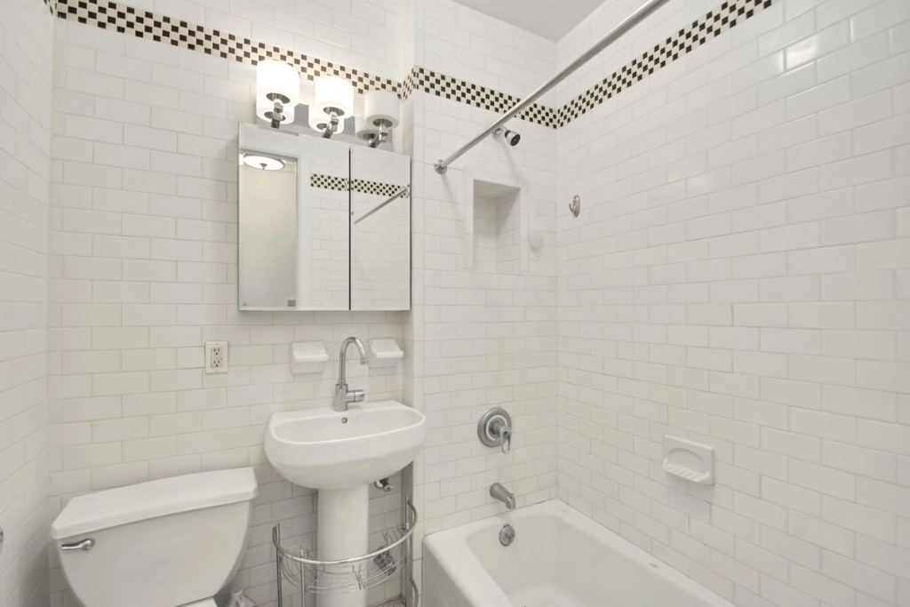 426 WEST 49TH STREET - Photo 4