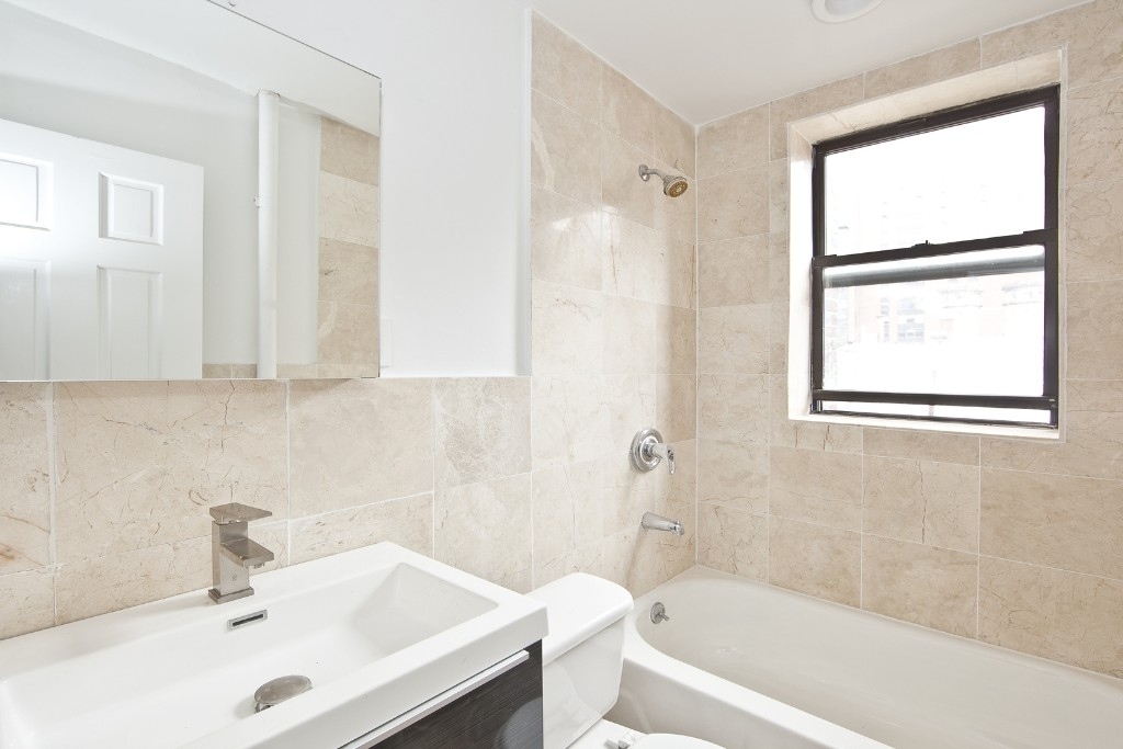 332 WEST 47TH STREET - Photo 6